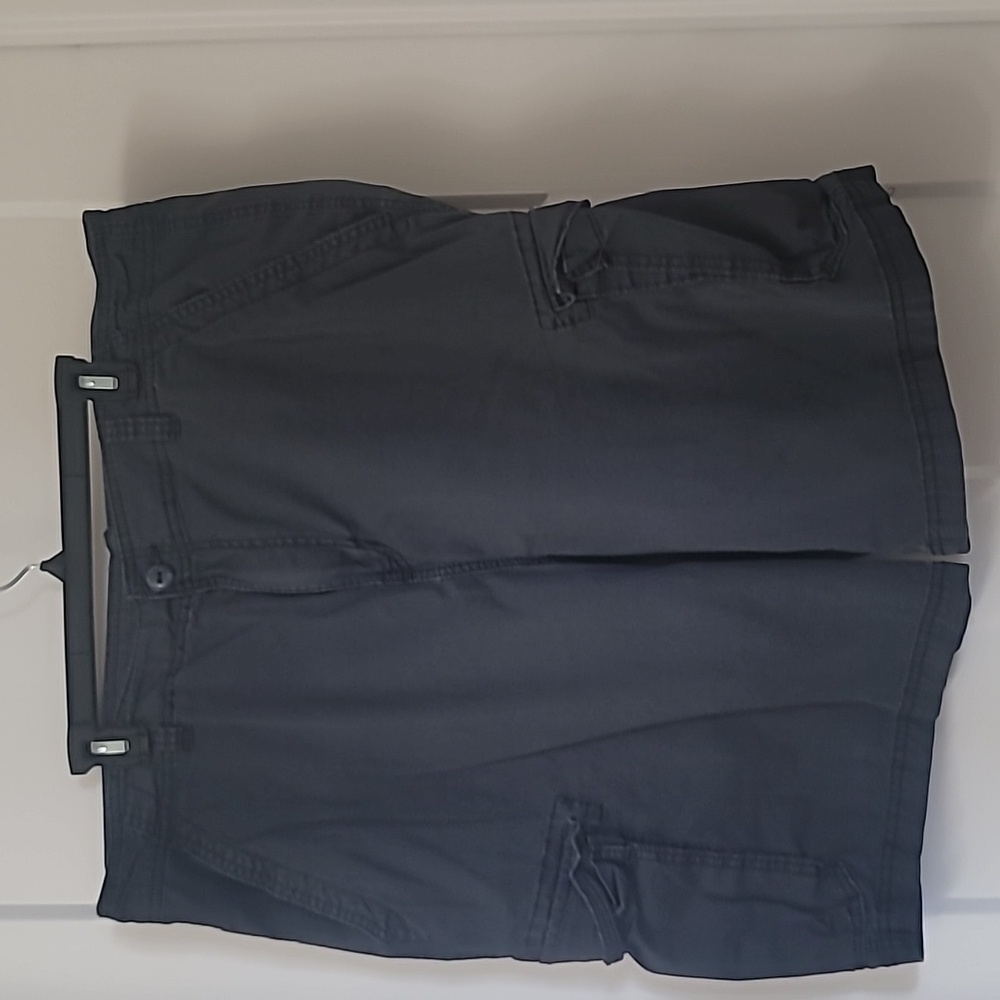 3 Pair Mens UNION BAY Cargo Shorts Size 42 Waist. Make offer on all 3. - Picture 3 of 8